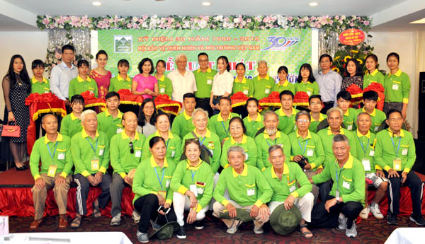 Bảo[-]tồn[-]Cây[-]Di[-]sản[-]là[-]hoạt[-]động[-]bảo[-]vệ[-]môi[-]trường[-]hợp[-]lòng[-]dân